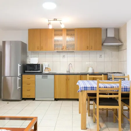 Apartment With Parking Space - 23979 Trogir