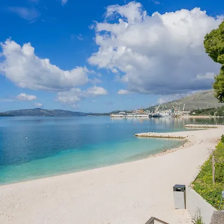 With Parking Space - 23979 דירה *