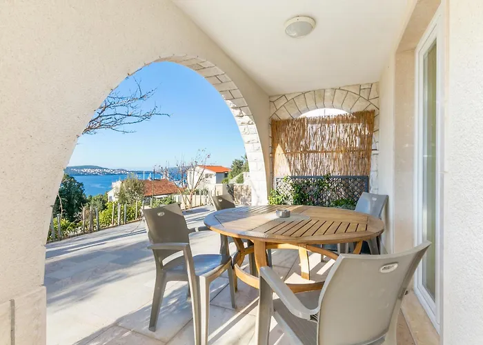 Appartement With Parking Space - 23979 *